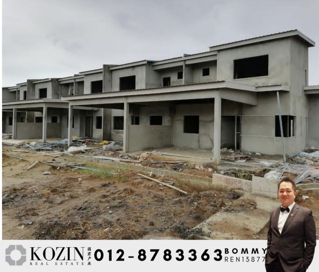 1.5 Storey Terrace House @ SAMARAHAN
