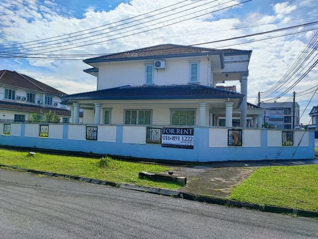 For Rent Double Storey Detached house at jln Song